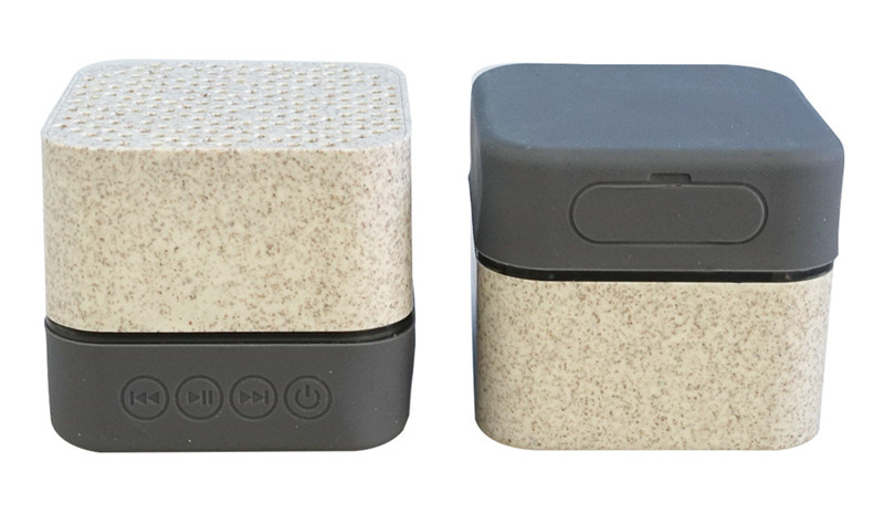 Bluetooth speaker with Recycled box