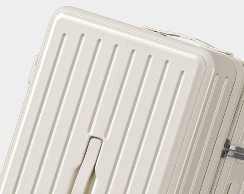 Charging luggage